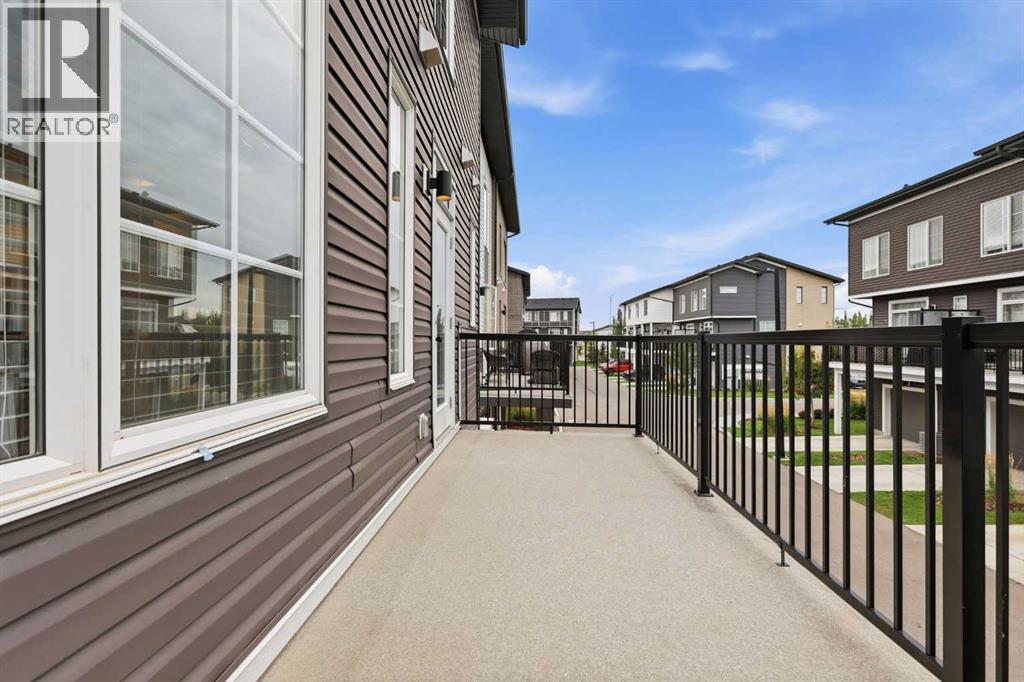 174 Walgrove Common SE photo 17