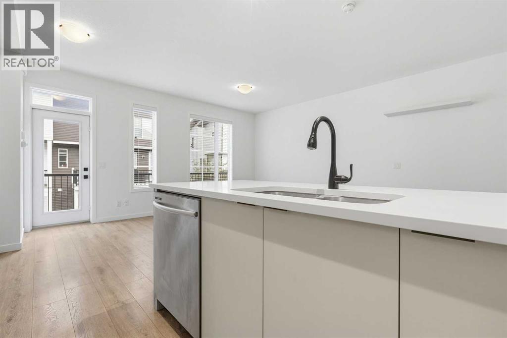 174 Walgrove Common SE photo 7