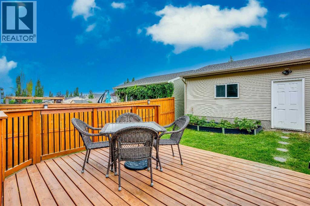 163 Cranford Crescent SE photo 24