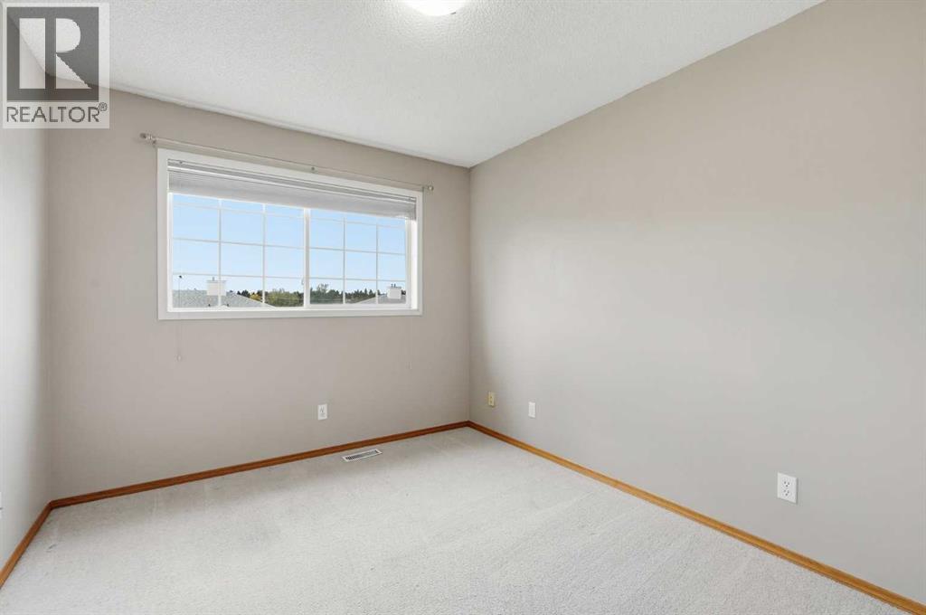 22 Lincoln Green SW, Calgary, Alberta  T3R 7G6 - Photo 20 - A2343763