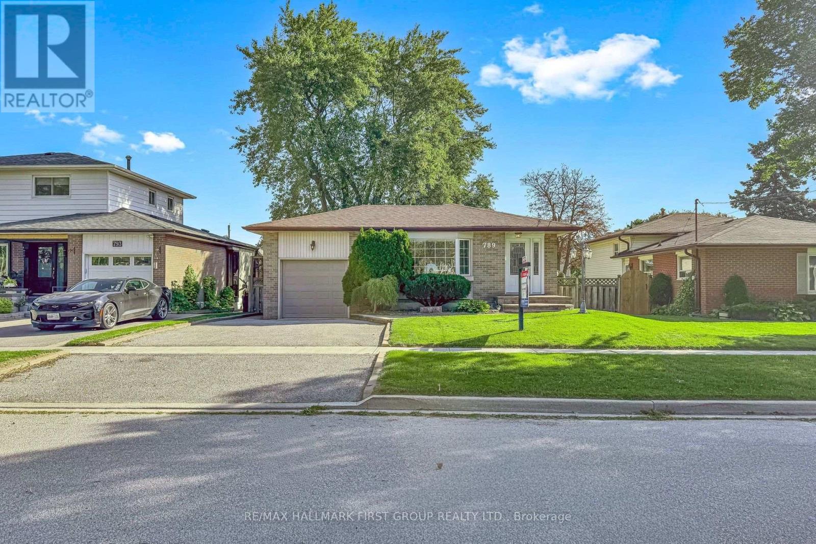 789 HILLCREST ROAD, Pickering, Ontario