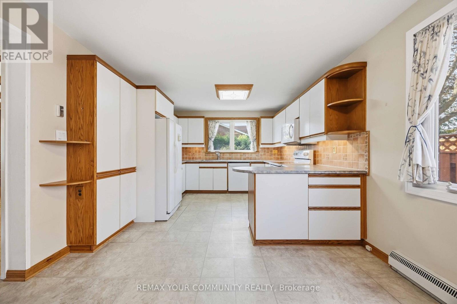588 Huntingwood Drive, Toronto, Ontario  M1W 1G8 - Photo 15 - E13818660