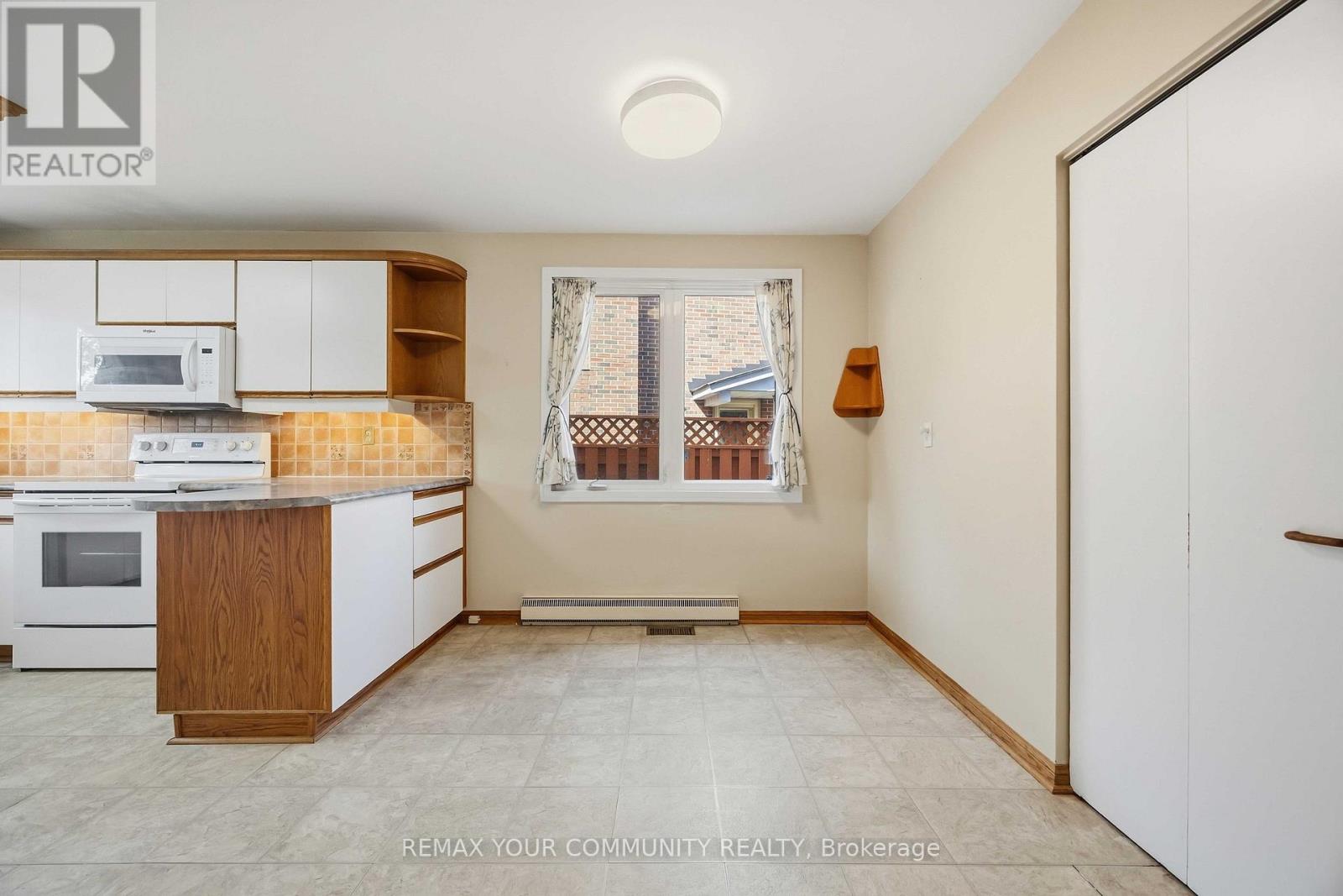 588 Huntingwood Drive, Toronto, Ontario  M1W 1G8 - Photo 21 - E13818660
