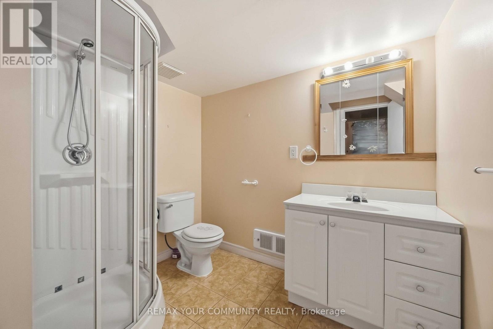 588 Huntingwood Drive, Toronto, Ontario  M1W 1G8 - Photo 36 - E13818660