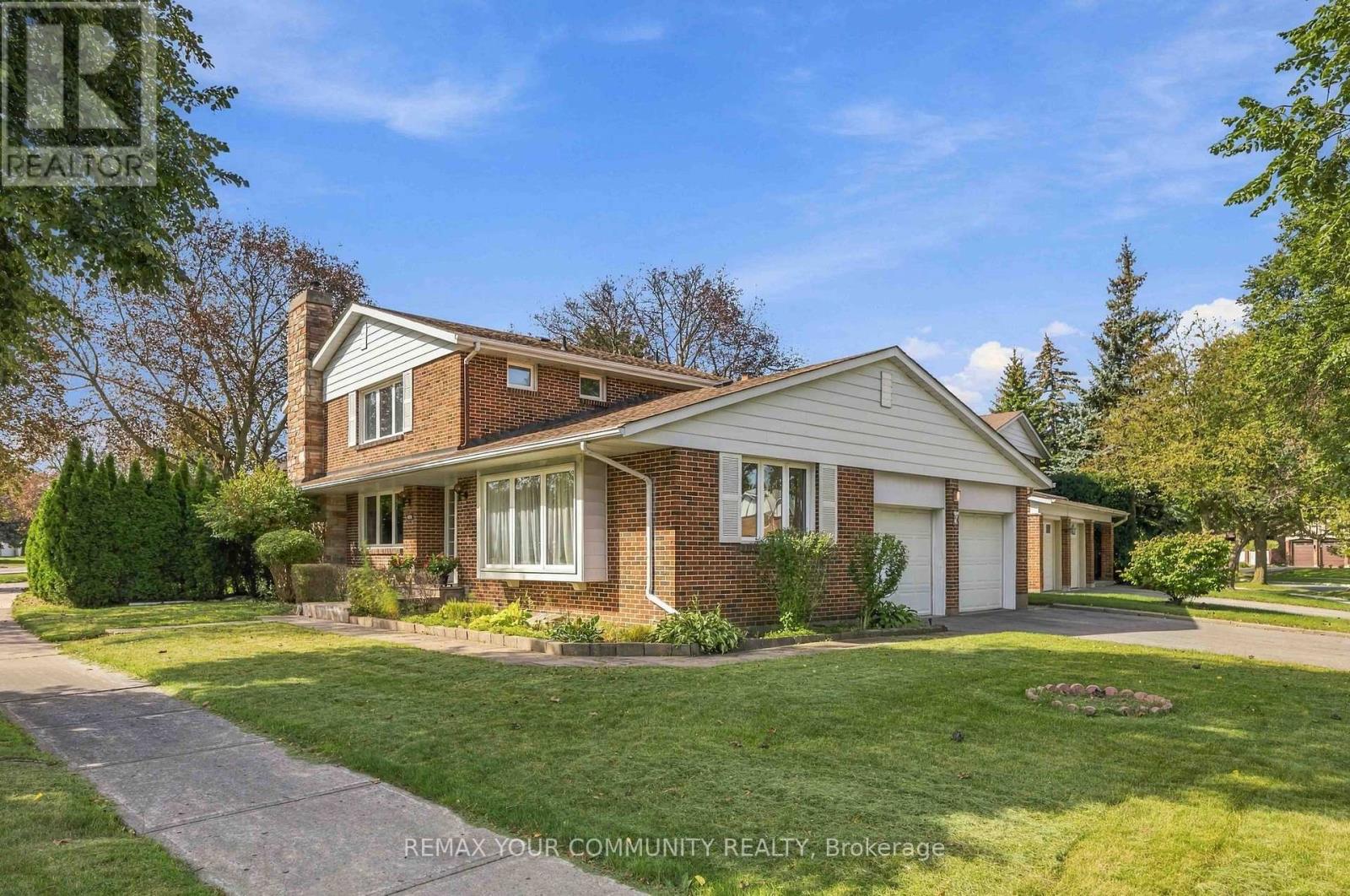 588 Huntingwood Drive, Toronto, Ontario  M1W 1G8 - Photo 4 - E13818660