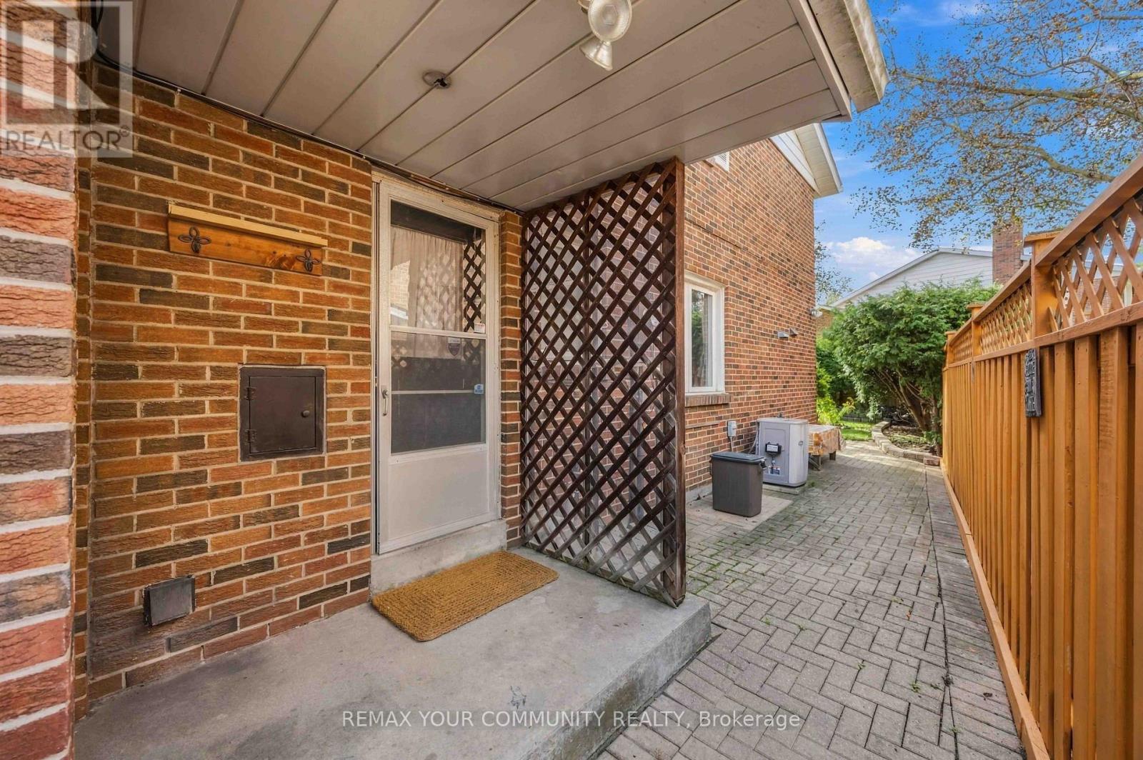 588 Huntingwood Drive, Toronto, Ontario  M1W 1G8 - Photo 45 - E13818660
