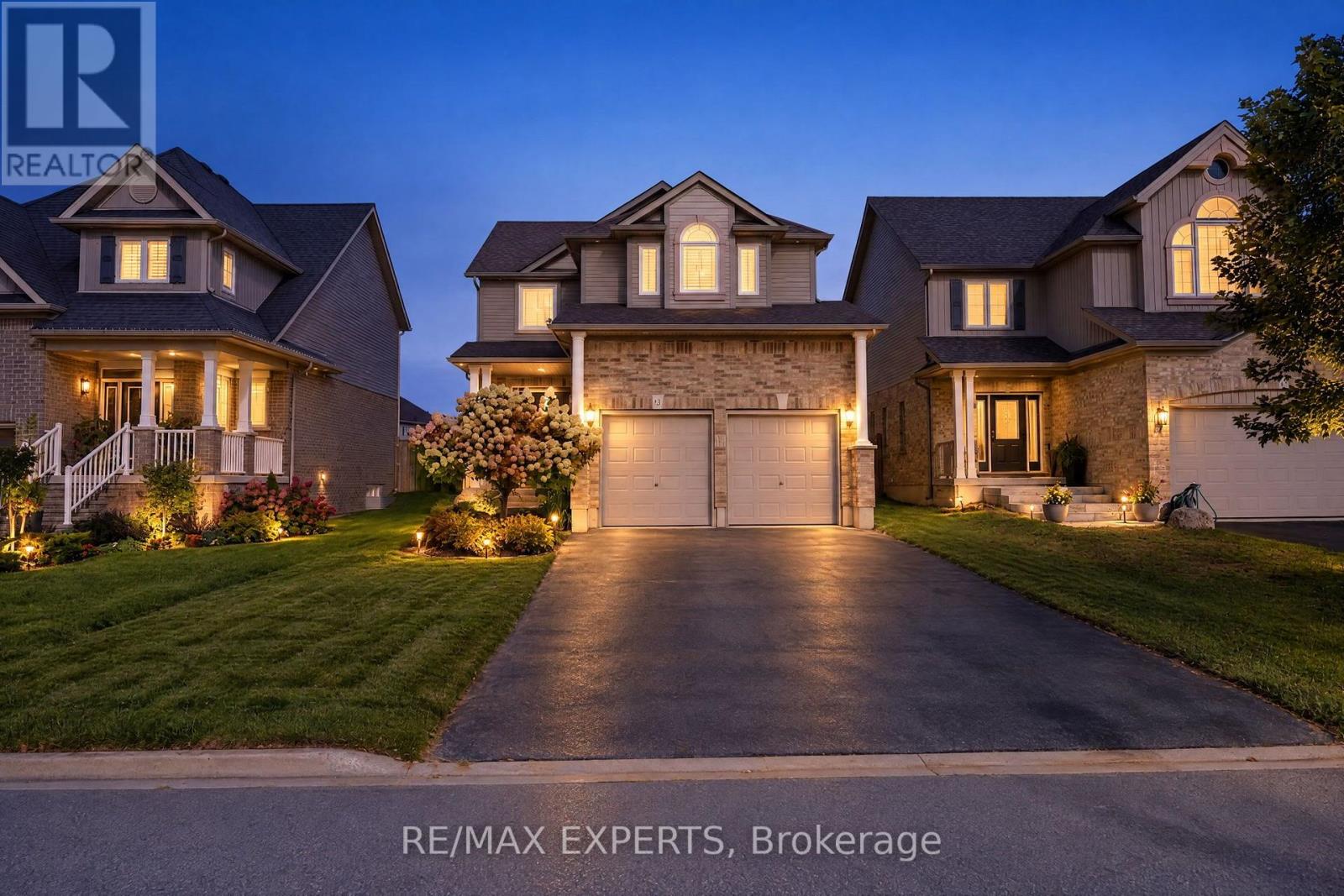 18 ARNOLD CRESCENT, Essa, Ontario