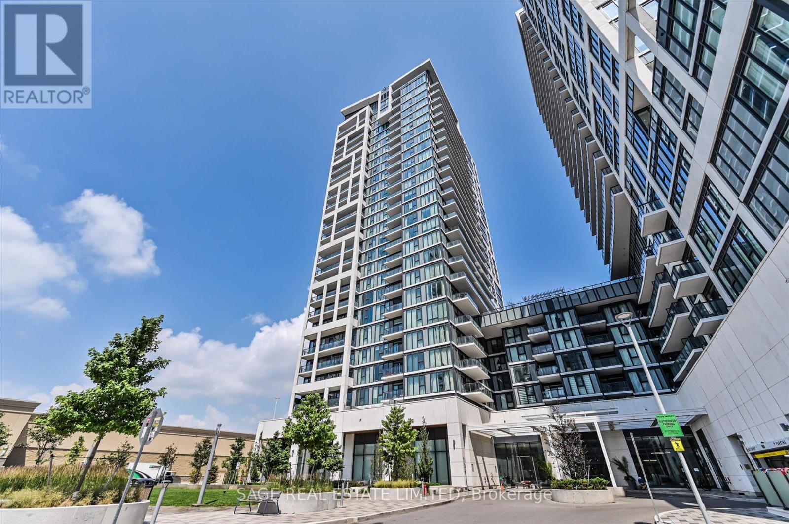 2518 - 9000 Jane Street, Vaughan (Concord), Ontario  L4K 0M6 - Photo 1 - N13818580
