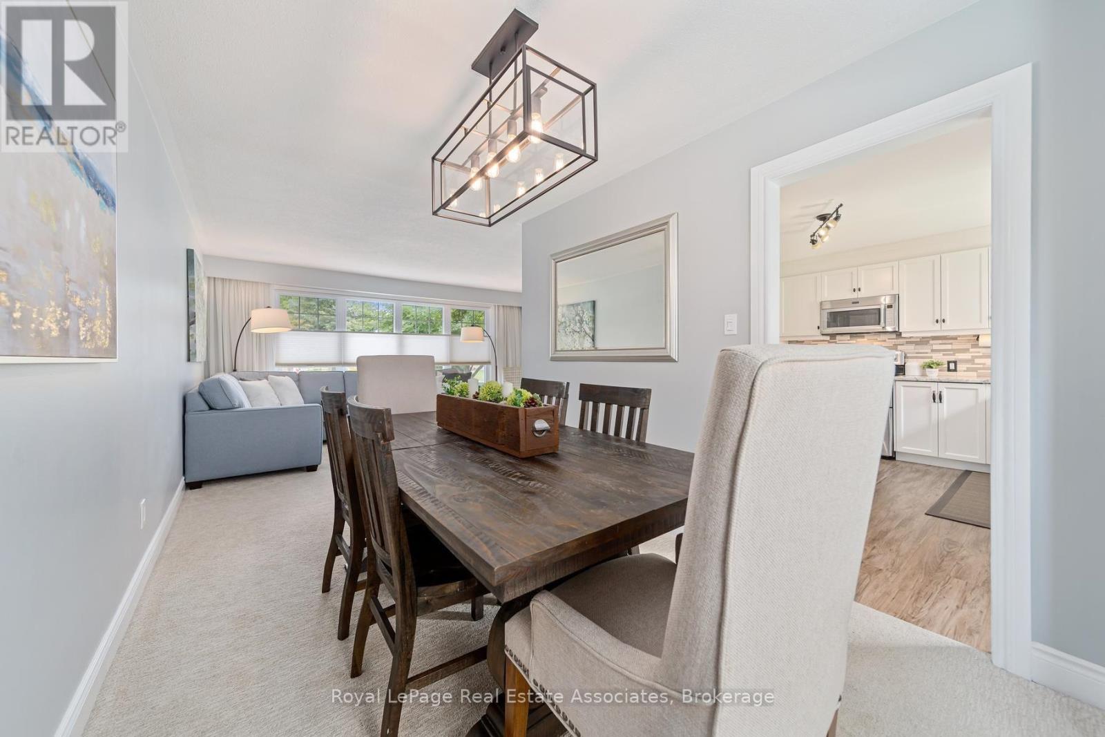 132 Elmore Drive, Halton Hills, Ontario  L7J 1T2 - Photo 12 - W13818338