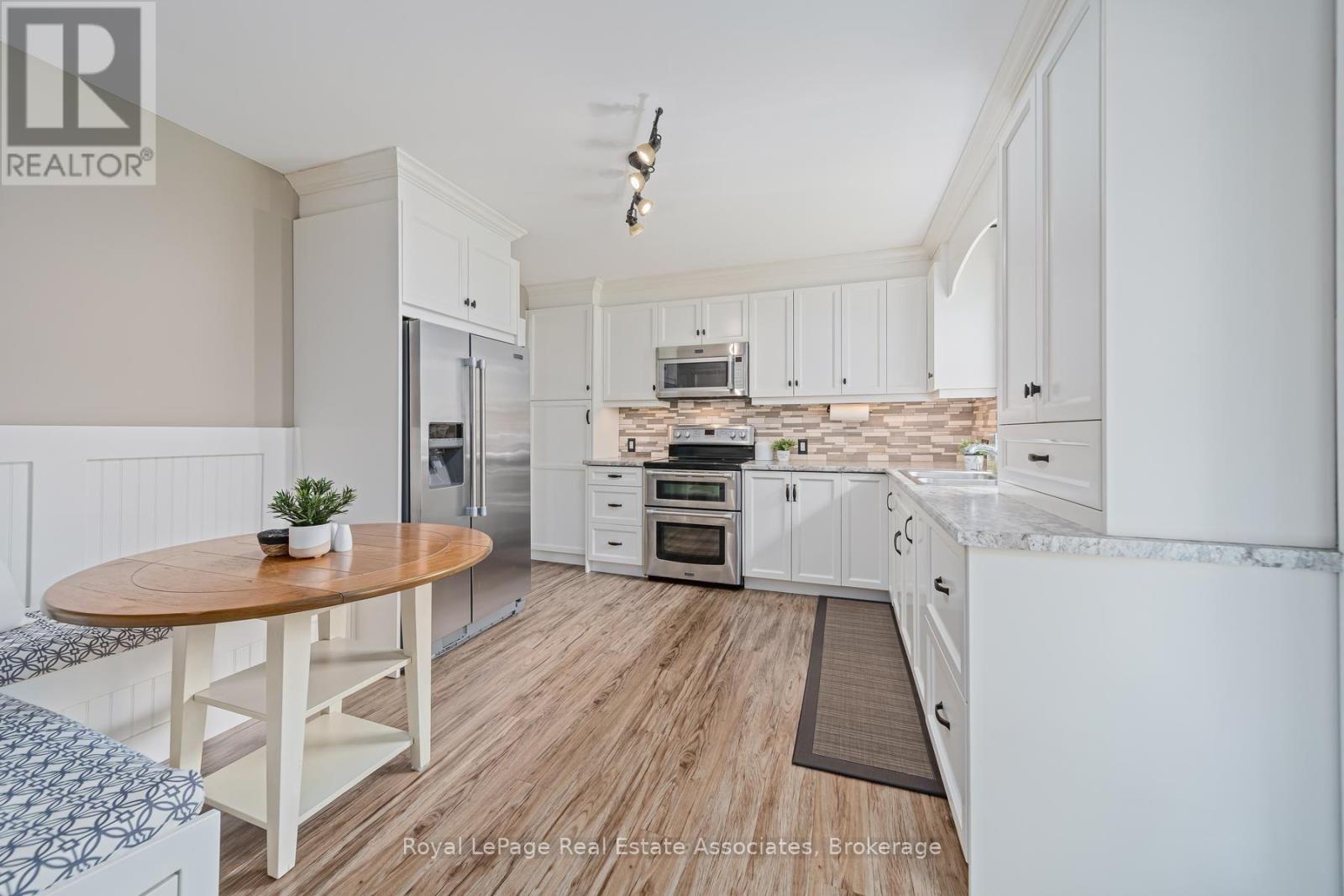 132 Elmore Drive, Halton Hills, Ontario  L7J 1T2 - Photo 13 - W13818338