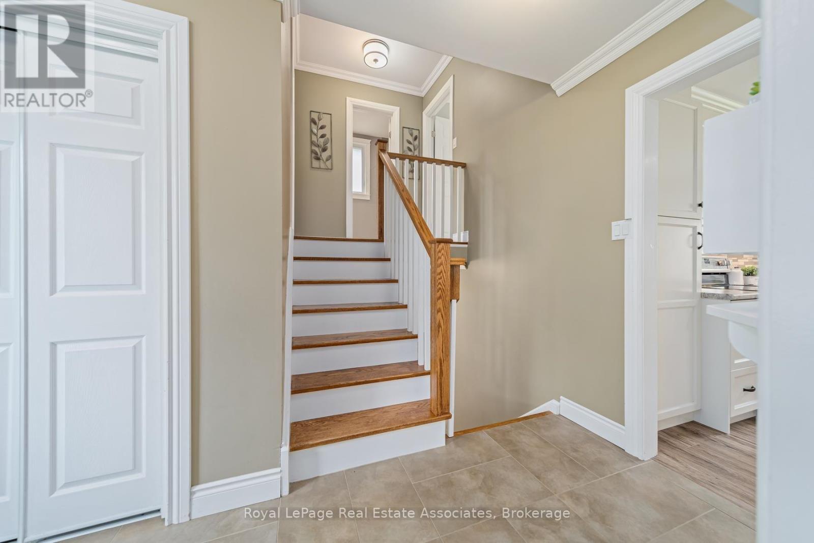 132 Elmore Drive, Halton Hills, Ontario  L7J 1T2 - Photo 17 - W13818338
