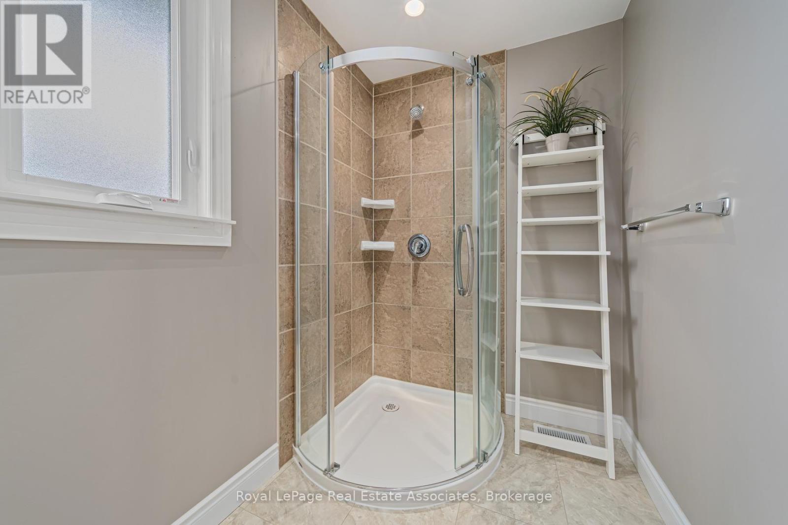 132 Elmore Drive, Halton Hills, Ontario  L7J 1T2 - Photo 23 - W13818338