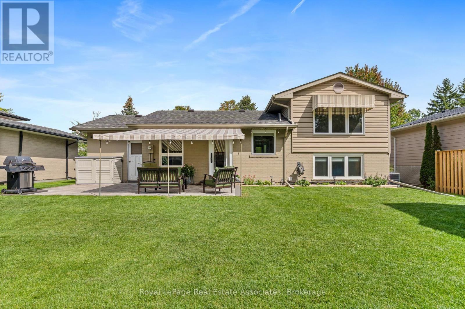 132 Elmore Drive, Halton Hills, Ontario  L7J 1T2 - Photo 33 - W13818338