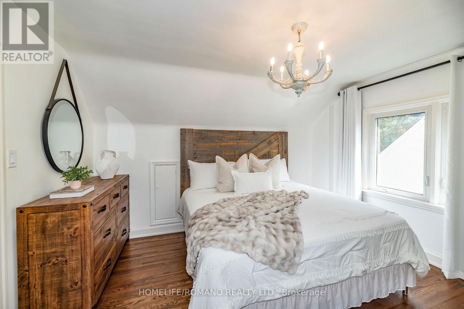 45 Riverview Heights, Toronto, Ontario  M9P 2N3 - Photo 12 - W13818474