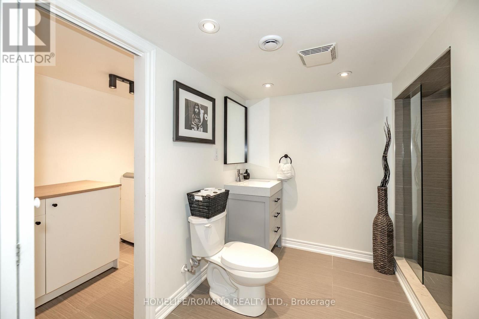 45 Riverview Heights, Toronto, Ontario  M9P 2N3 - Photo 22 - W13818474