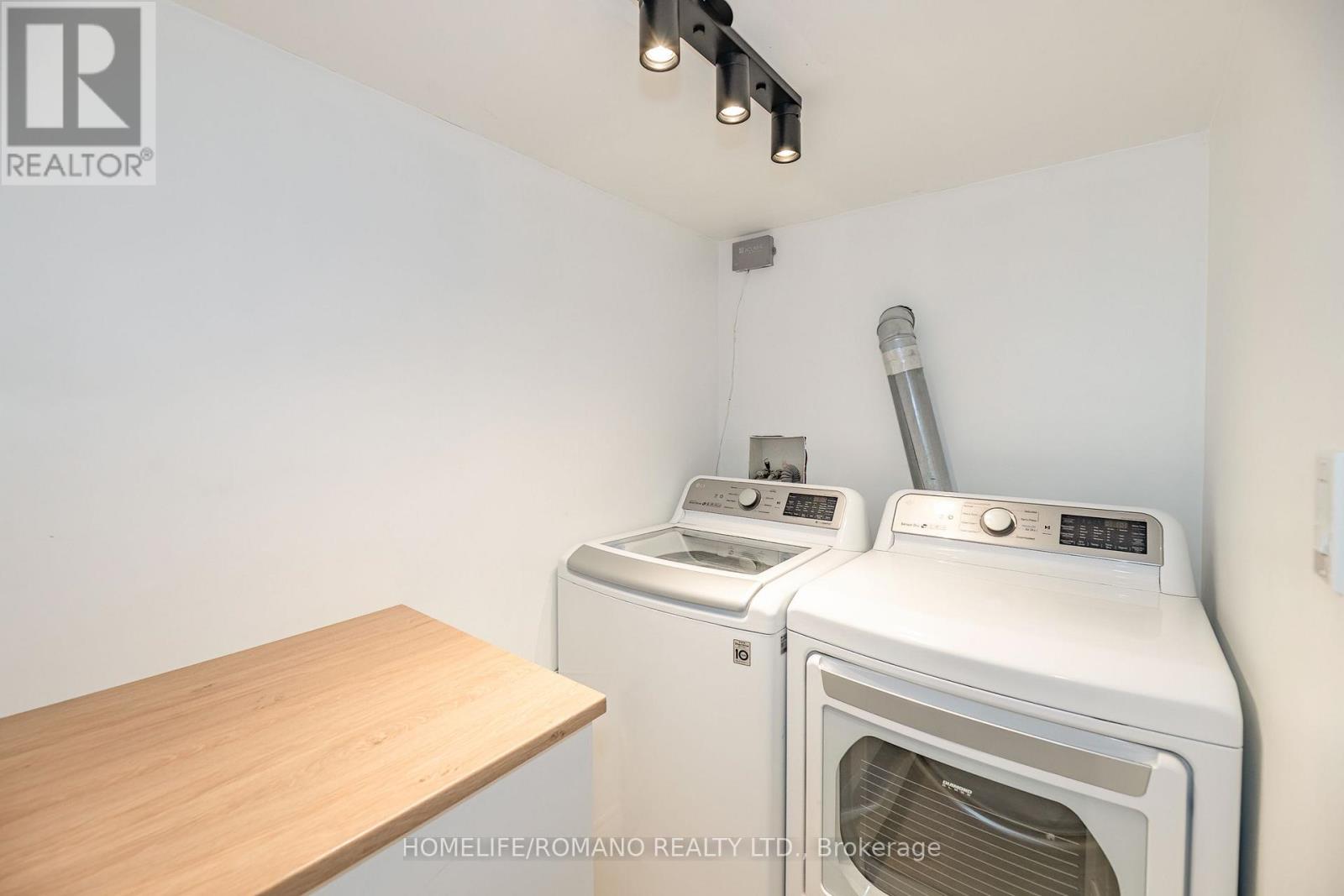 45 Riverview Heights, Toronto, Ontario  M9P 2N3 - Photo 23 - W13818474