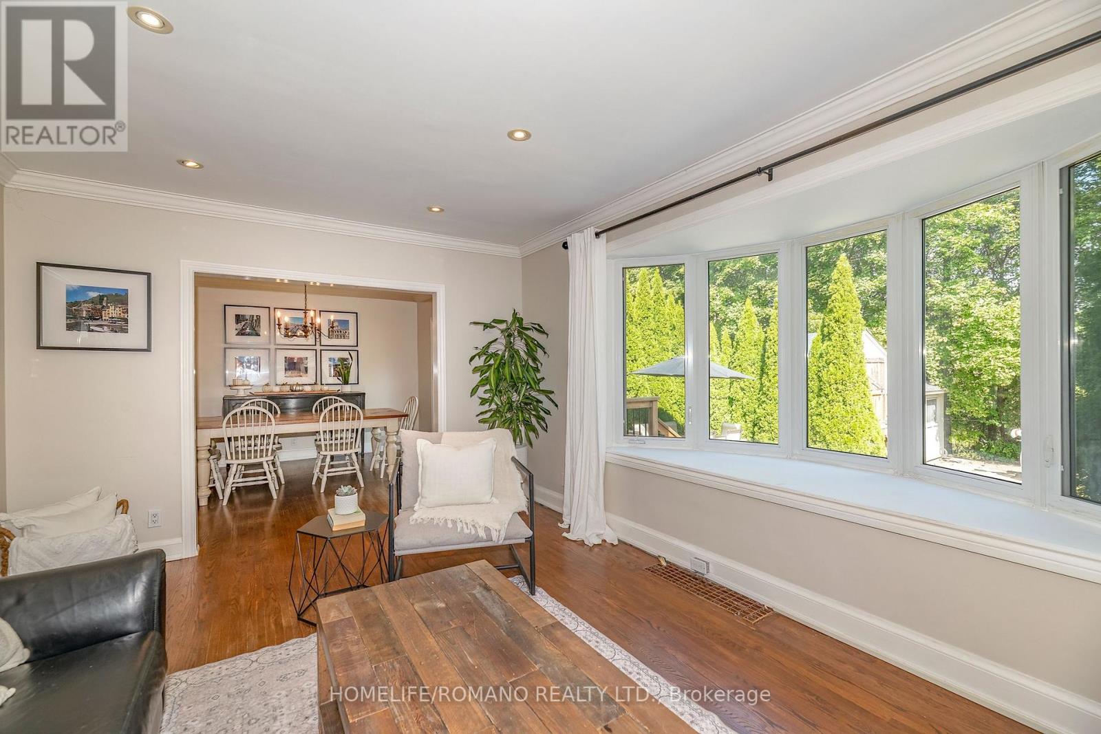 45 Riverview Heights, Toronto, Ontario  M9P 2N3 - Photo 6 - W13818474