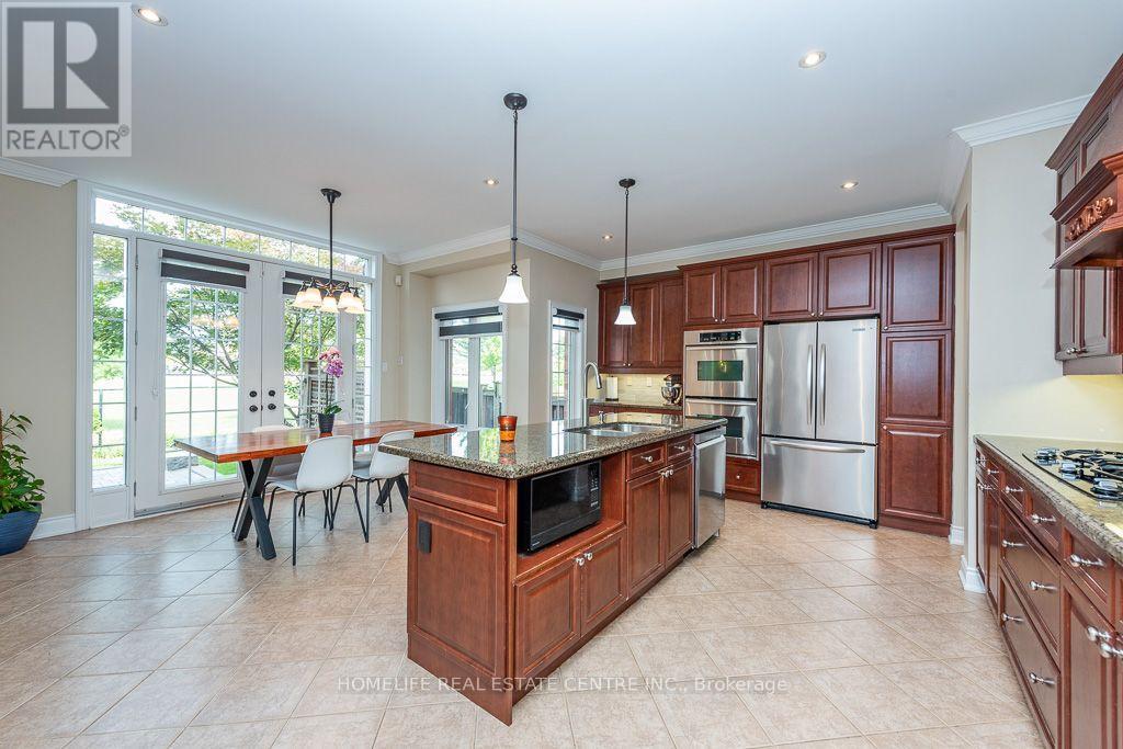 26 Imperial Lakes Drive, Brampton, Ontario L6P 2V3 - Photo 12 - W13818560
