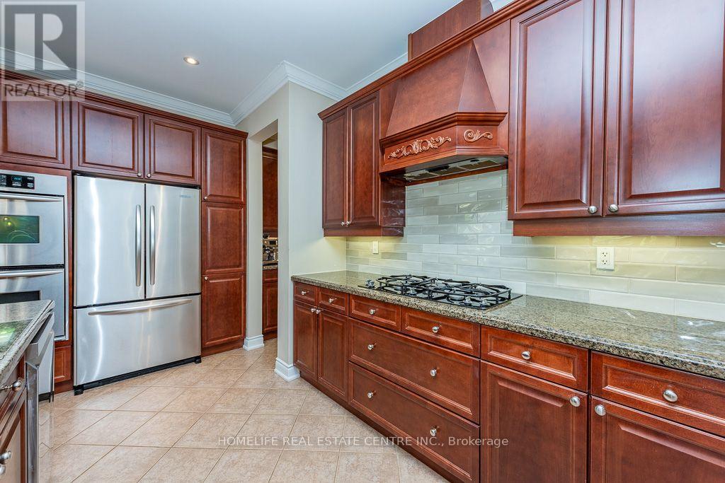 26 Imperial Lakes Drive, Brampton, Ontario L6P 2V3 - Photo 14 - W13818560