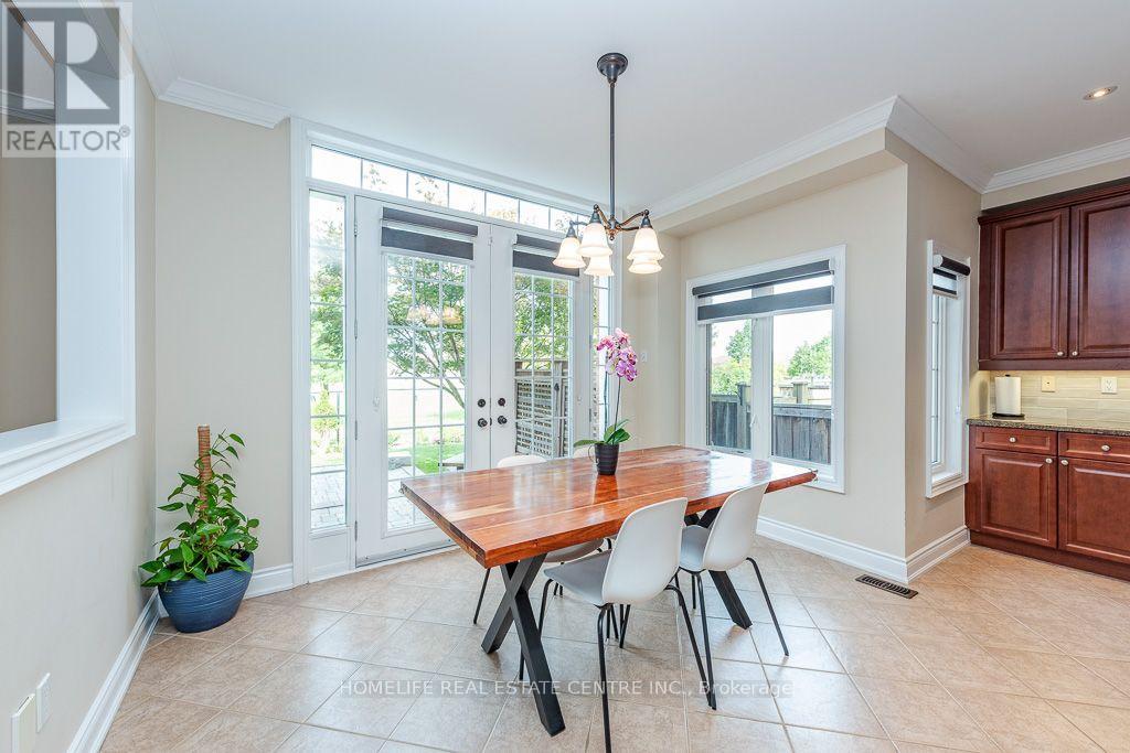 26 Imperial Lakes Drive, Brampton, Ontario L6P 2V3 - Photo 20 - W13818560