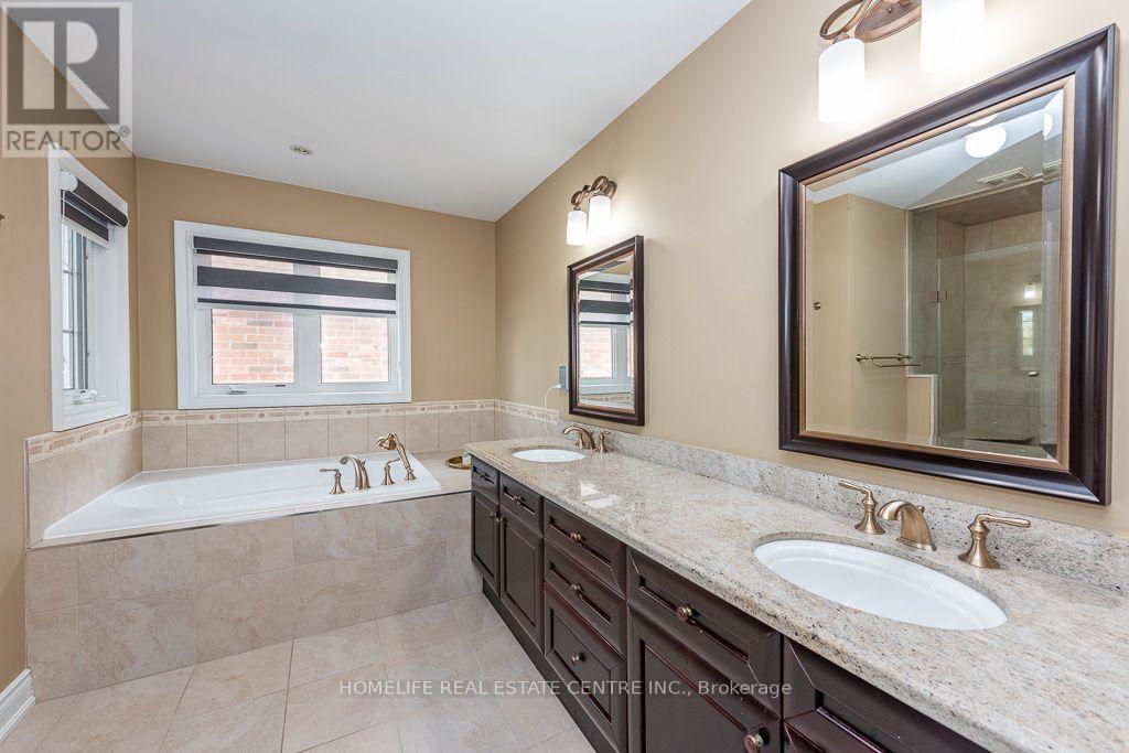 26 Imperial Lakes Drive, Brampton, Ontario L6P 2V3 - Photo 30 - W13818560