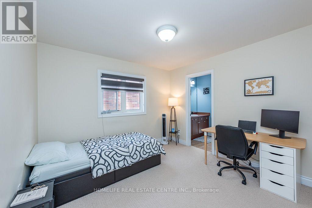 26 Imperial Lakes Drive, Brampton, Ontario L6P 2V3 - Photo 35 - W13818560