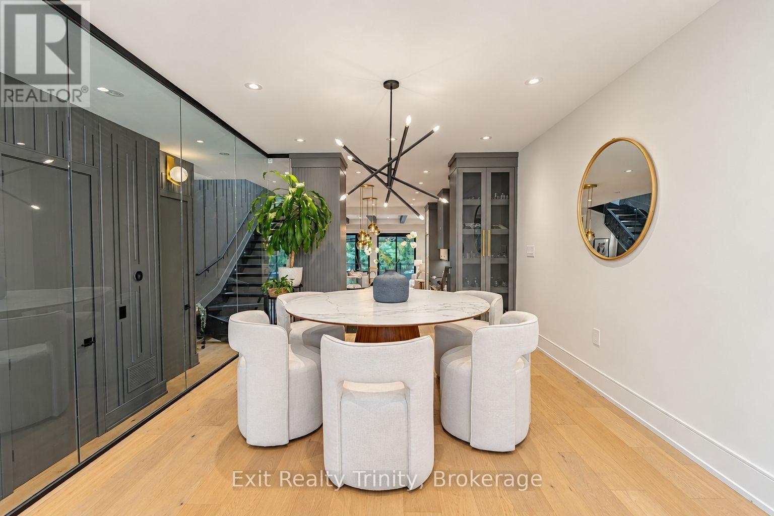 152 Sheldon Avenue, Toronto, Ontario  M8W 4L6 - Photo 13 - W13818670