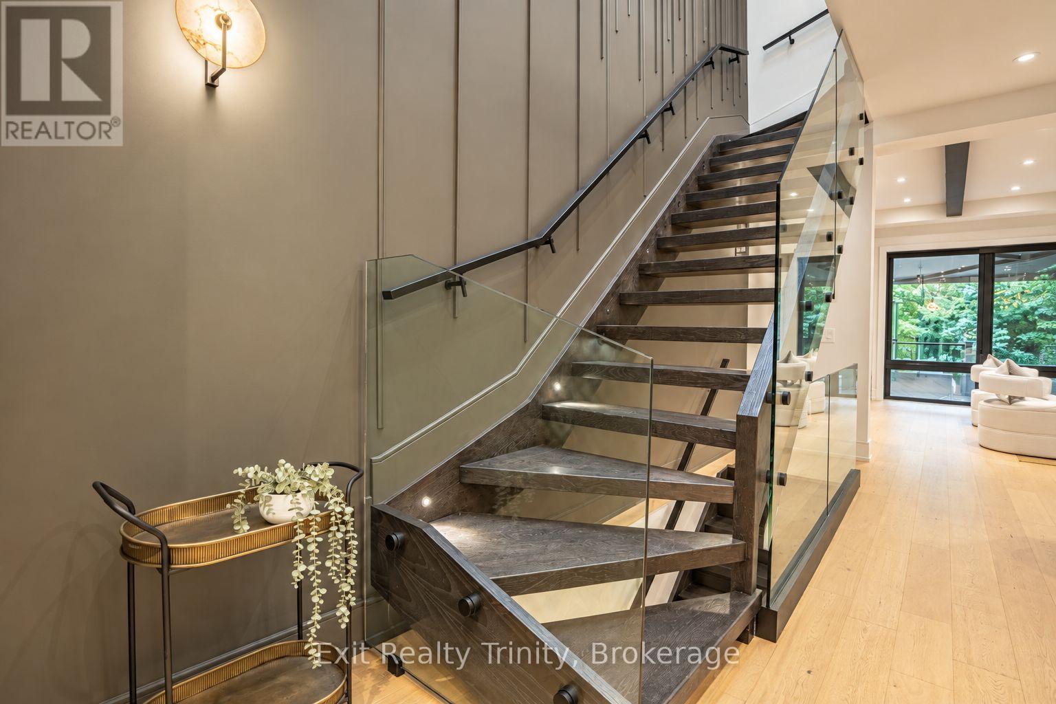 152 Sheldon Avenue, Toronto, Ontario  M8W 4L6 - Photo 23 - W13818670