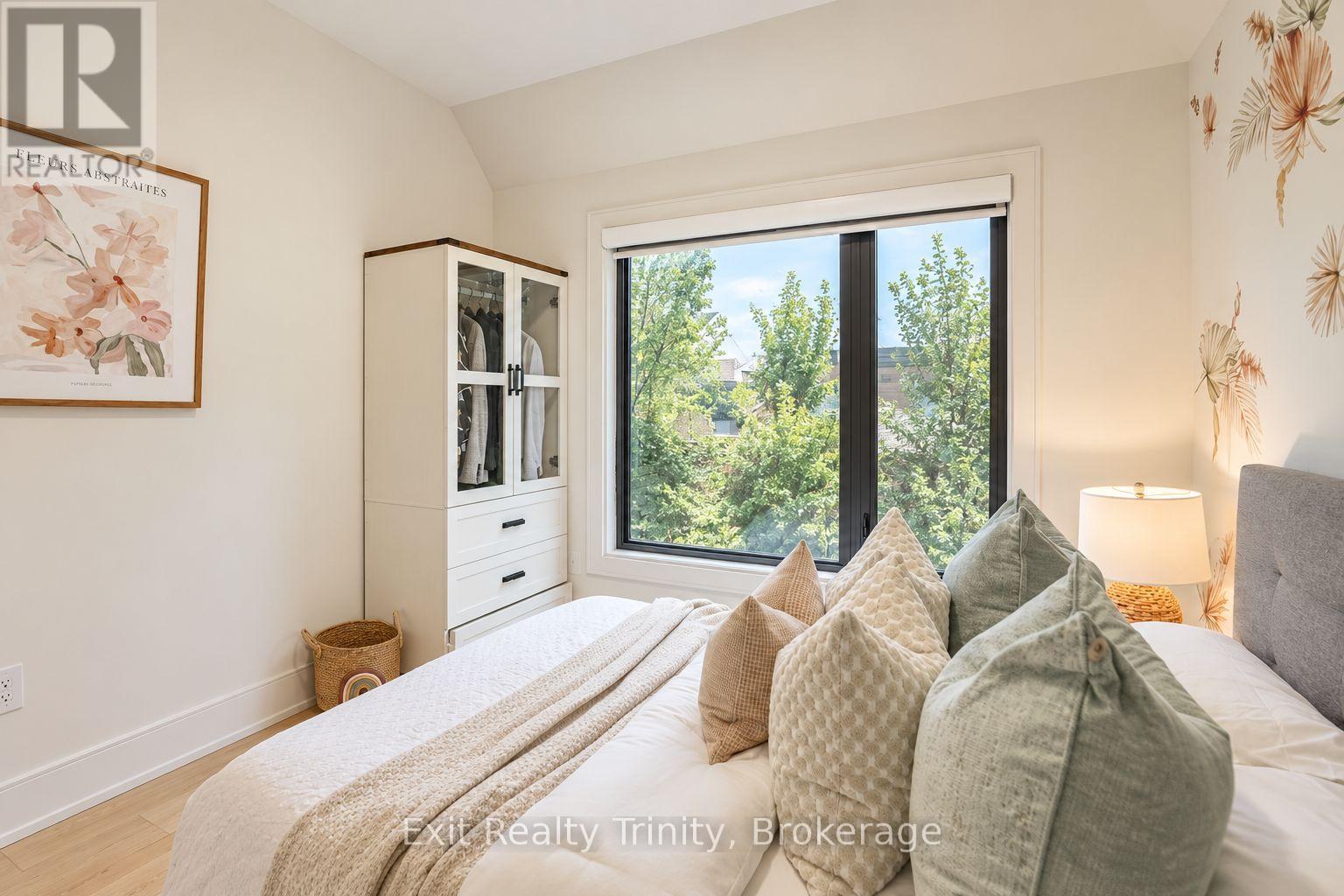 152 Sheldon Avenue, Toronto, Ontario  M8W 4L6 - Photo 31 - W13818670