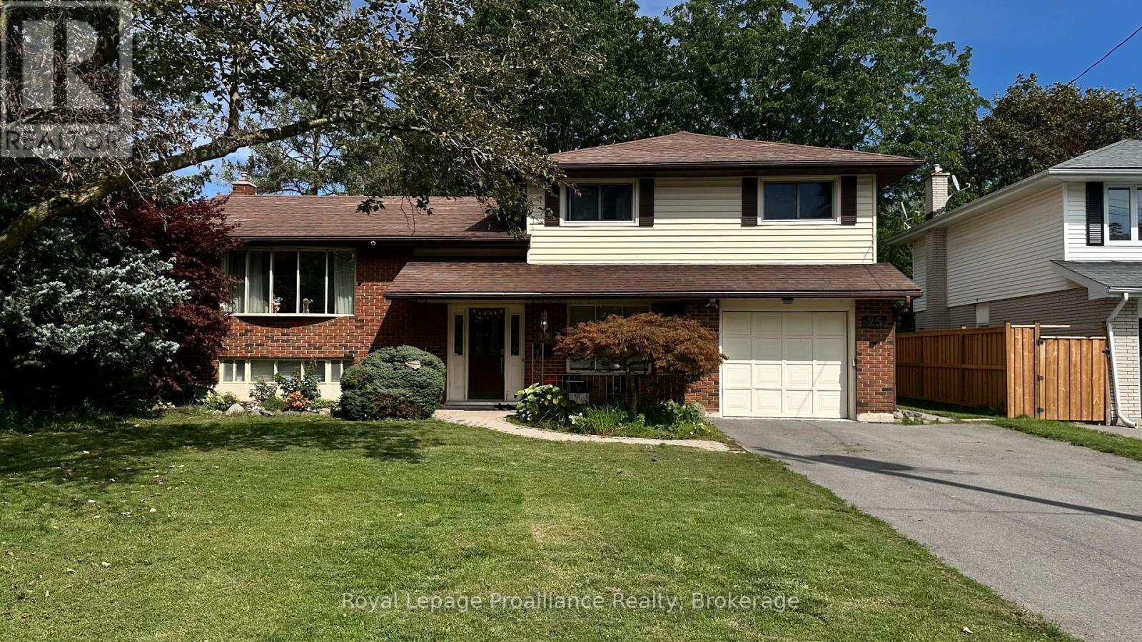 25 Keller Drive, Belleville, Ontario  K8P 4B3 - Photo 2 - X13761176