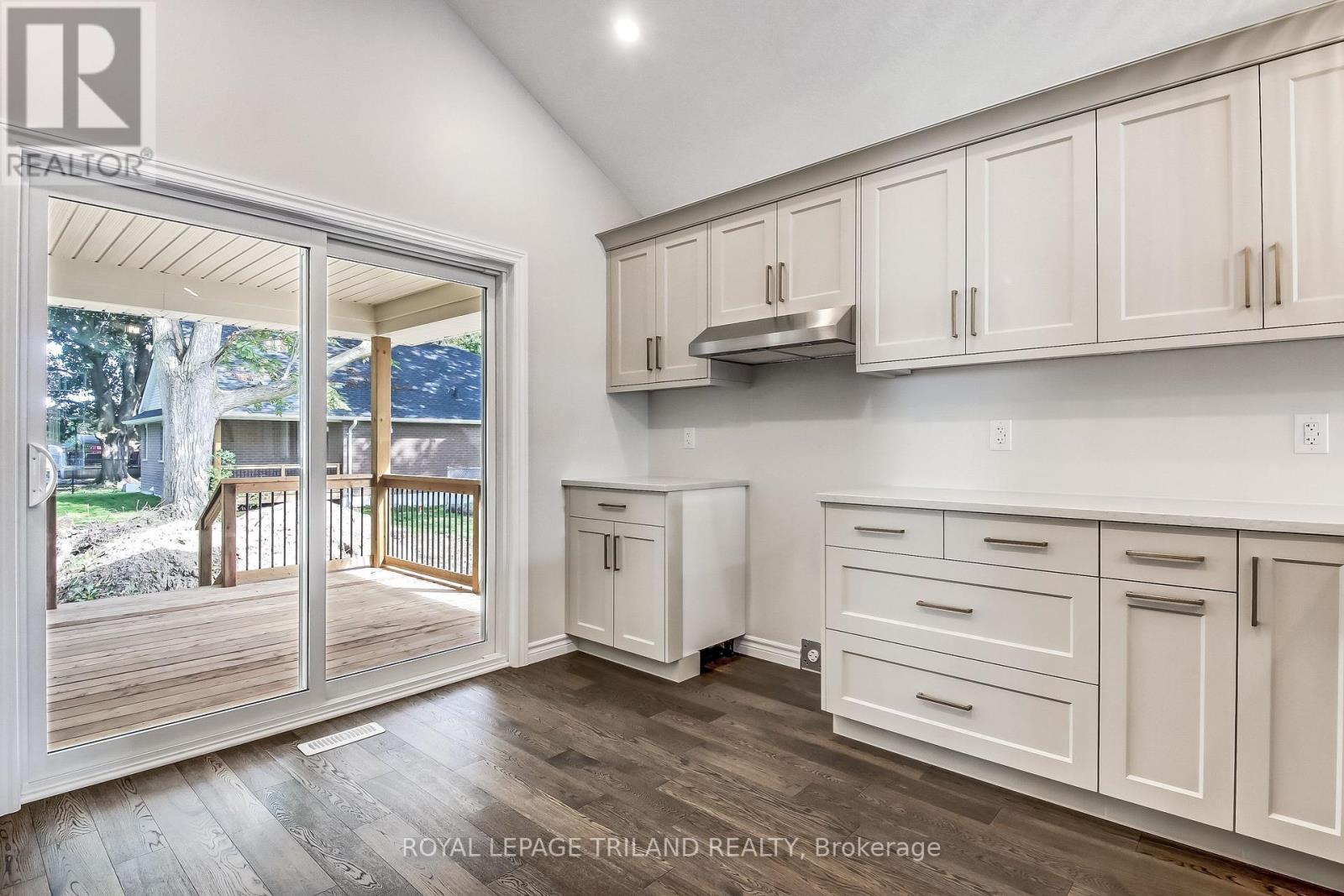 283 Ridout Street, West Elgin, Ontario  N0L 2C0 - Photo 8 - X13572528
