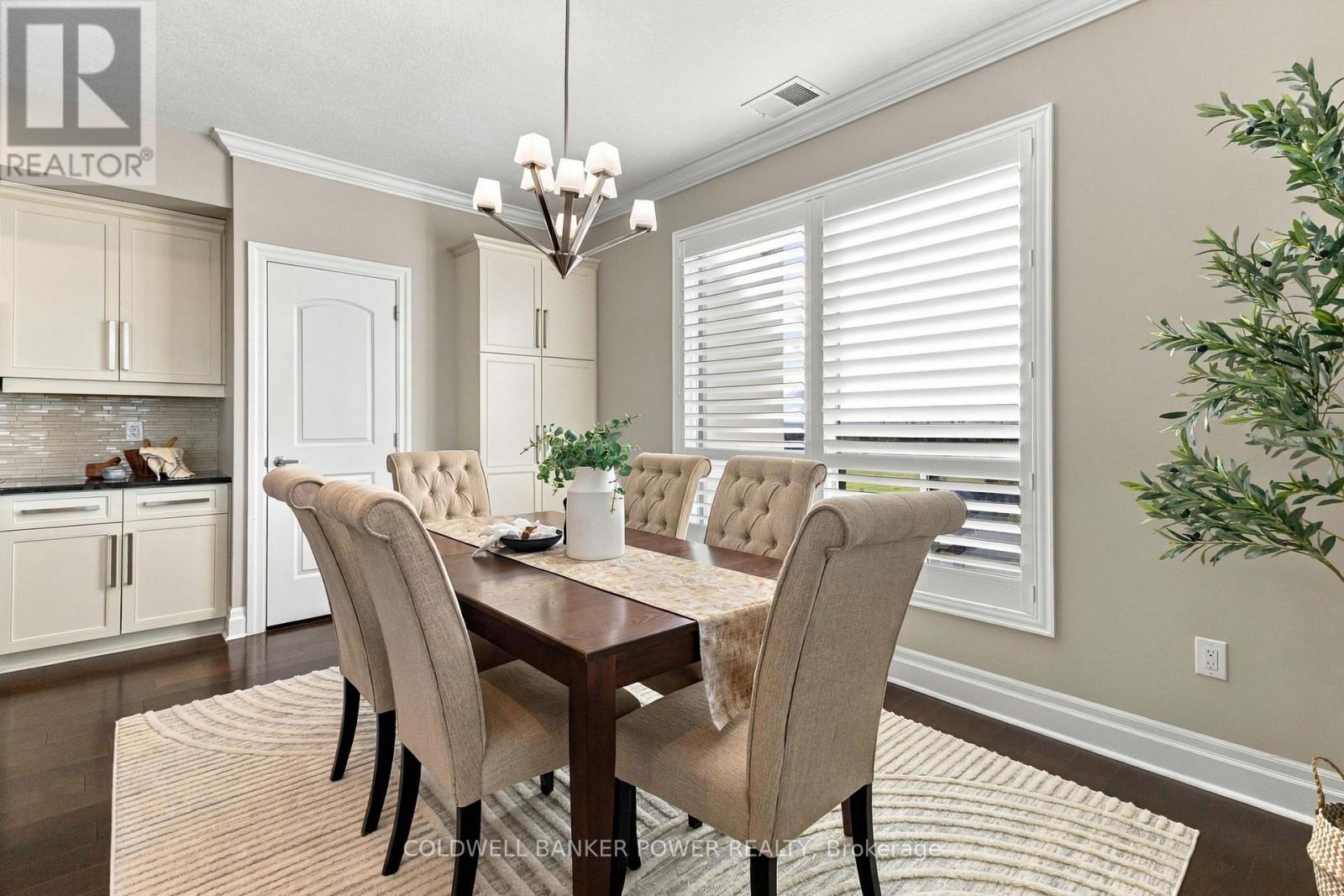 1305 - 240 Villagewalk Boulevard, London North, Ontario  N6G 0P6 - Photo 18 - X13818576