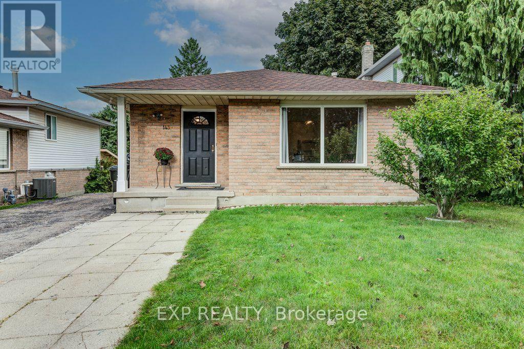 143 SUNRISE PLACE, Kitchener, Ontario