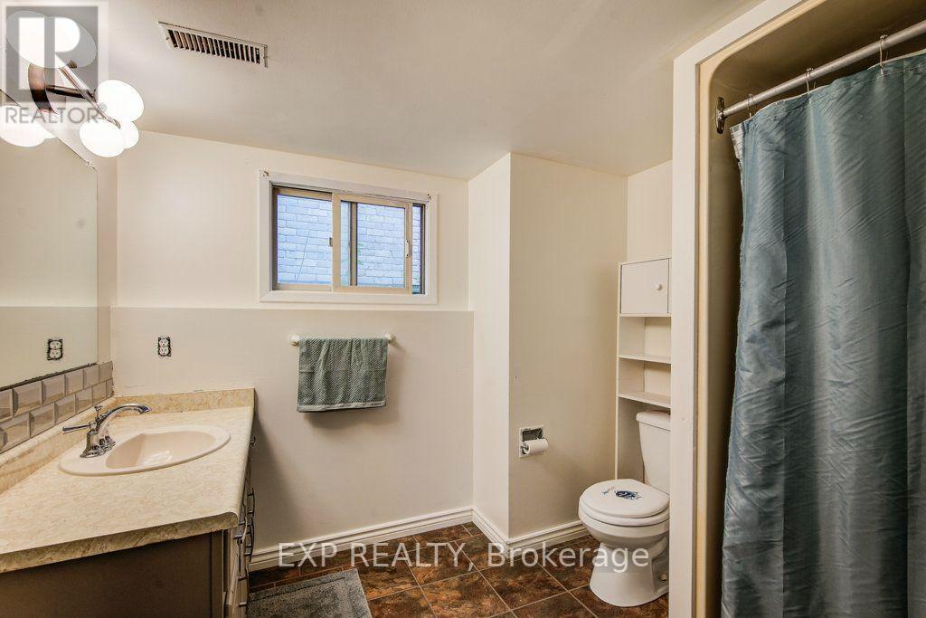 143 Sunrise Place, Kitchener, Ontario  N2B 3S8 - Photo 28 - X13818488