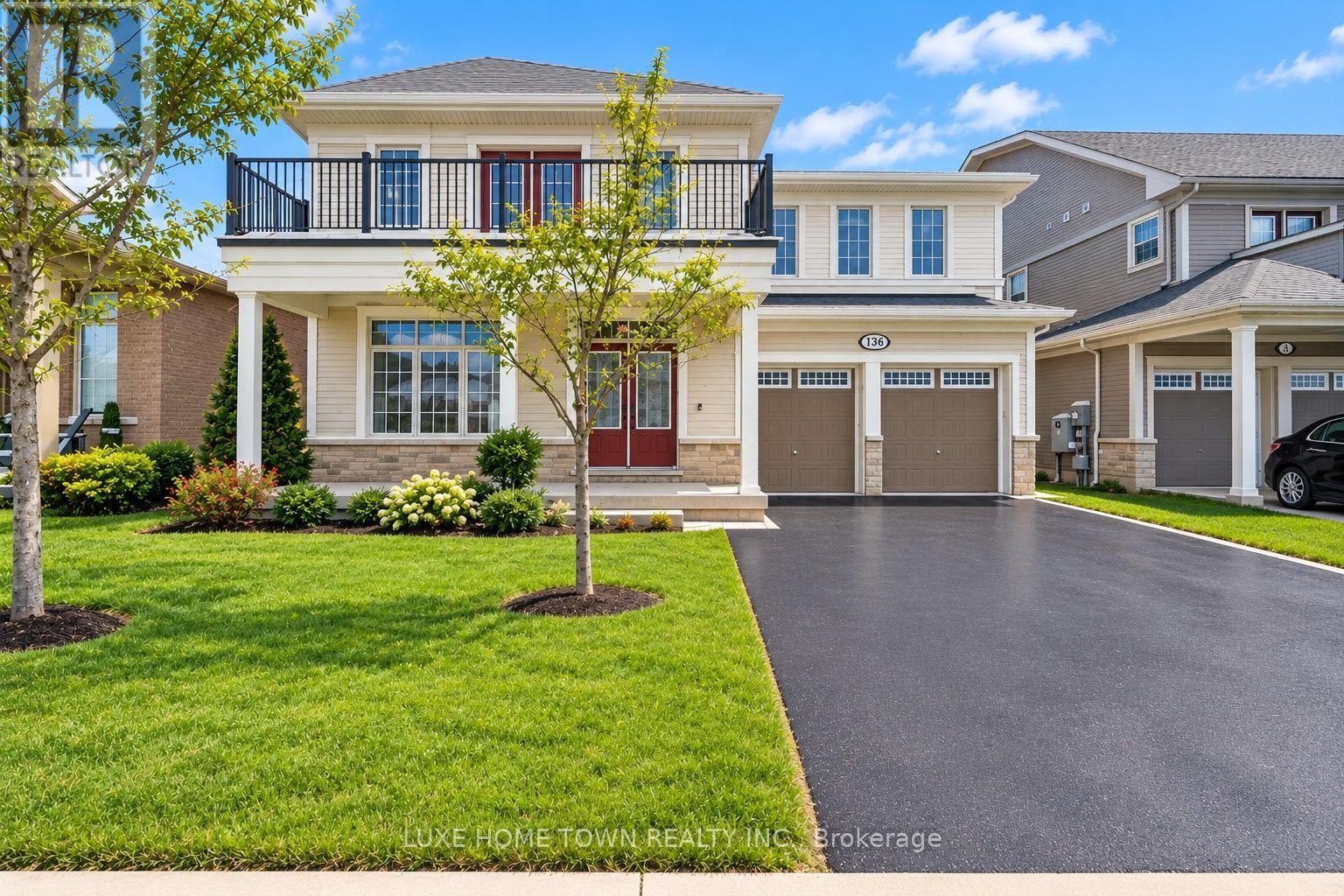 136 HARPIN WAY E, Centre Wellington, Ontario