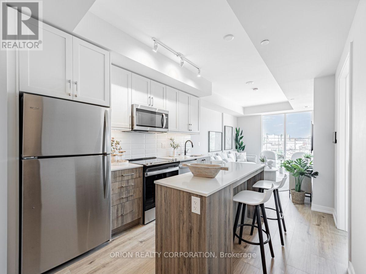 210 - 201 Brock Street S, Whitby, Ontario  L1N 0P8 - Photo 2 - E13785050
