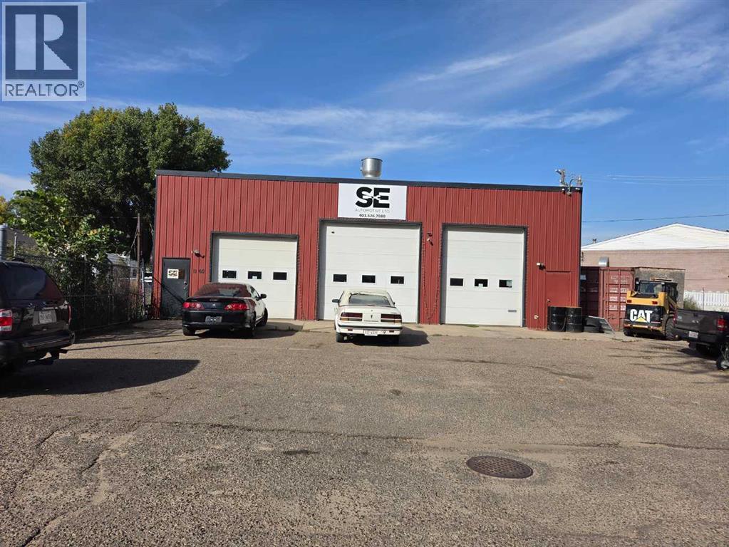 1160 Steel Street SE, Medicine Hat, Alberta T1A 1E7 - Photo 1 - A2347407