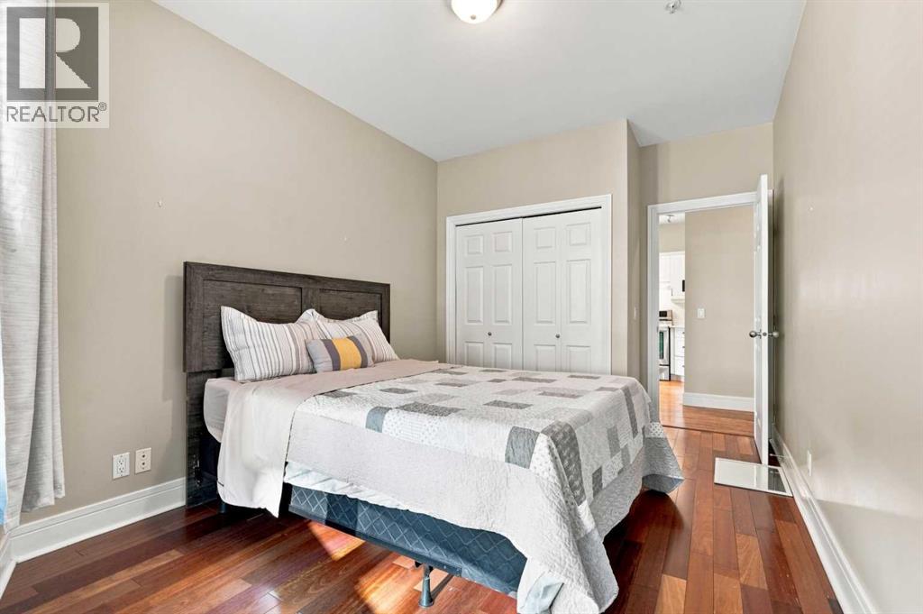 205, 2 14 Street NW photo 30