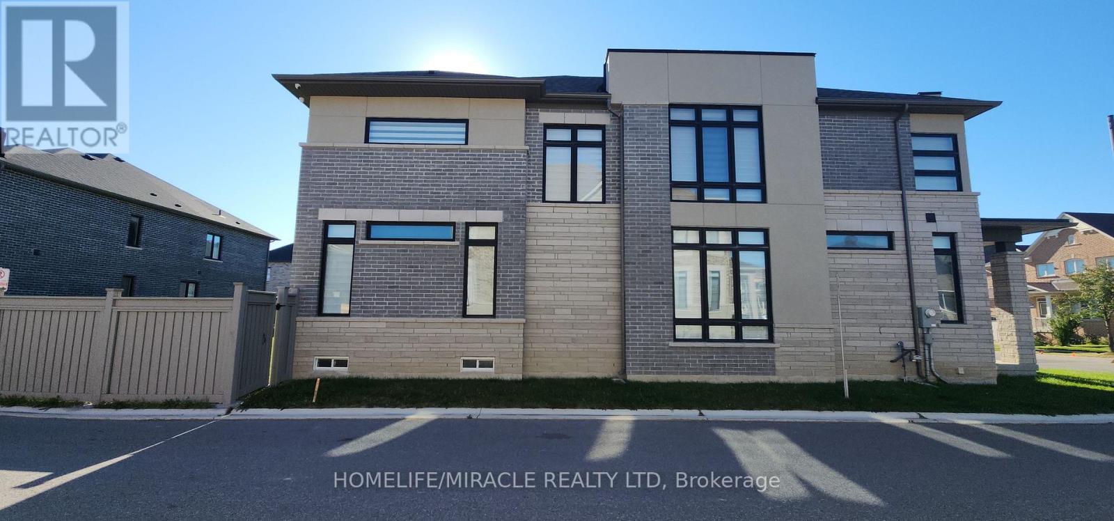 89 Halldorson Avenue, Aurora, Ontario  L4G 7Z4 - Photo 39 - N13767076
