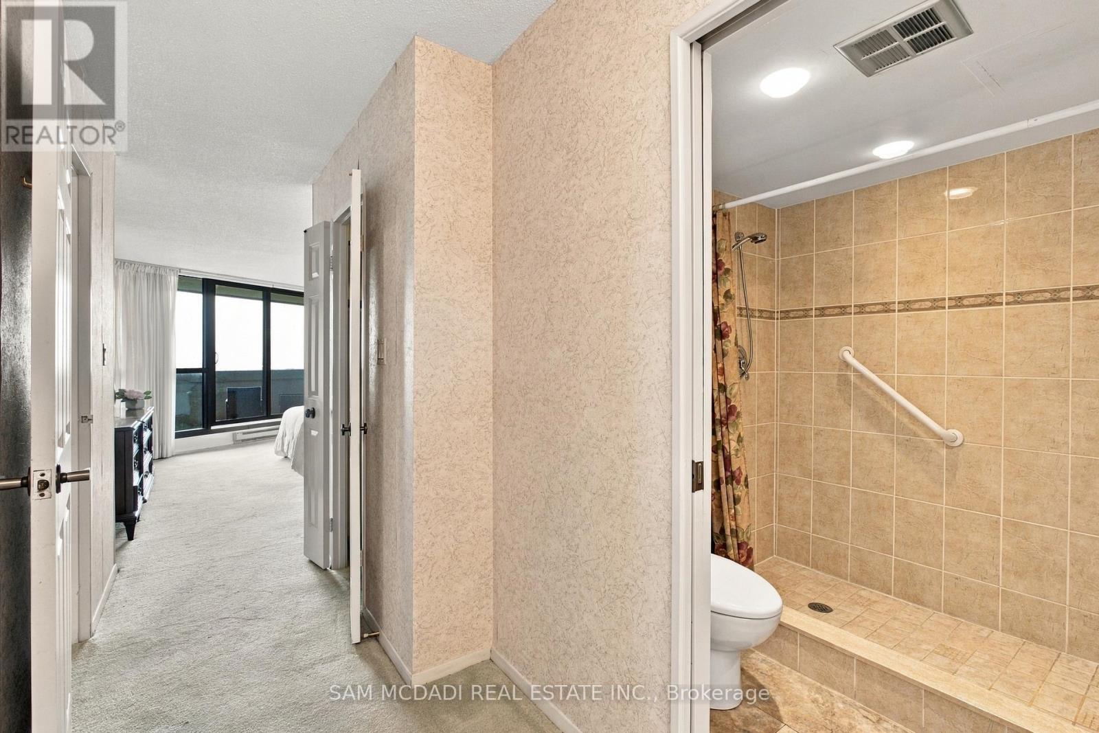 2009 - 2000 Islington Avenue, Toronto, Ontario  M9P 3S7 - Photo 18 - W13803828