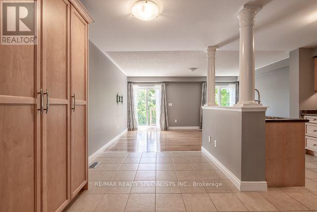 3222 Sharp Road, Burlington, Ontario  L7M 0H5 - Photo 8 - W13817742
