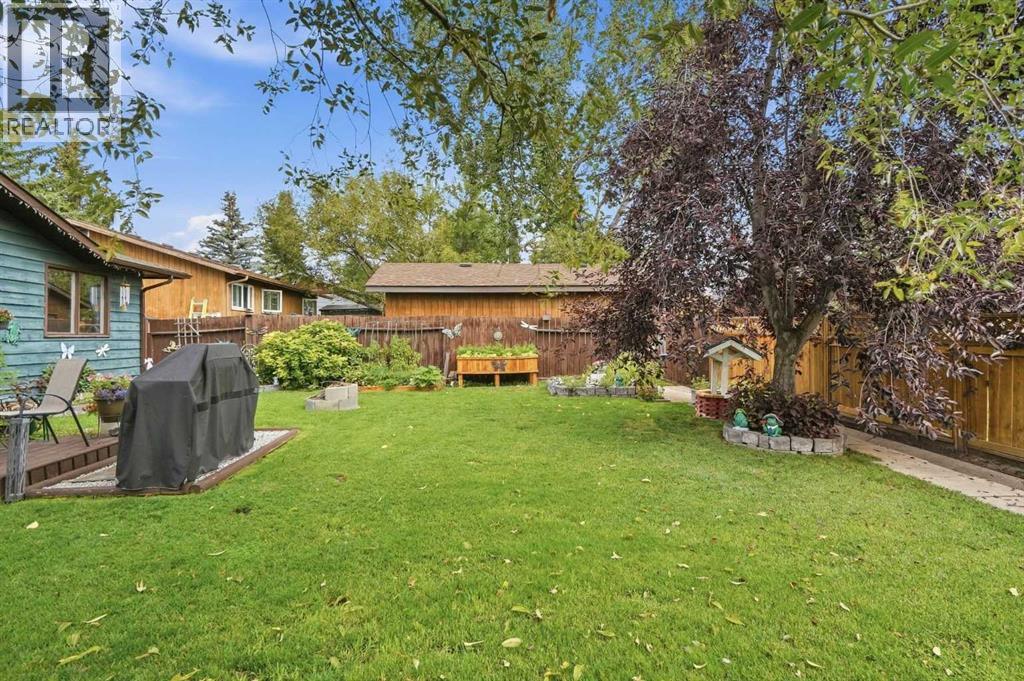 132 Hodson Crescent photo 44