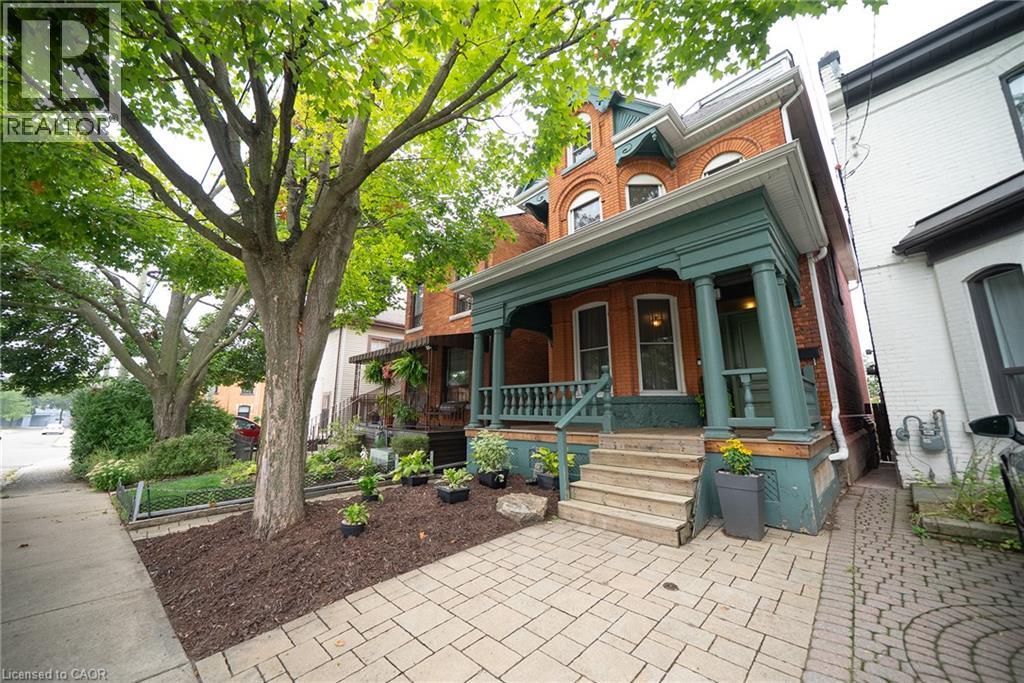 102 PEARL Street N, Hamilton, Ontario