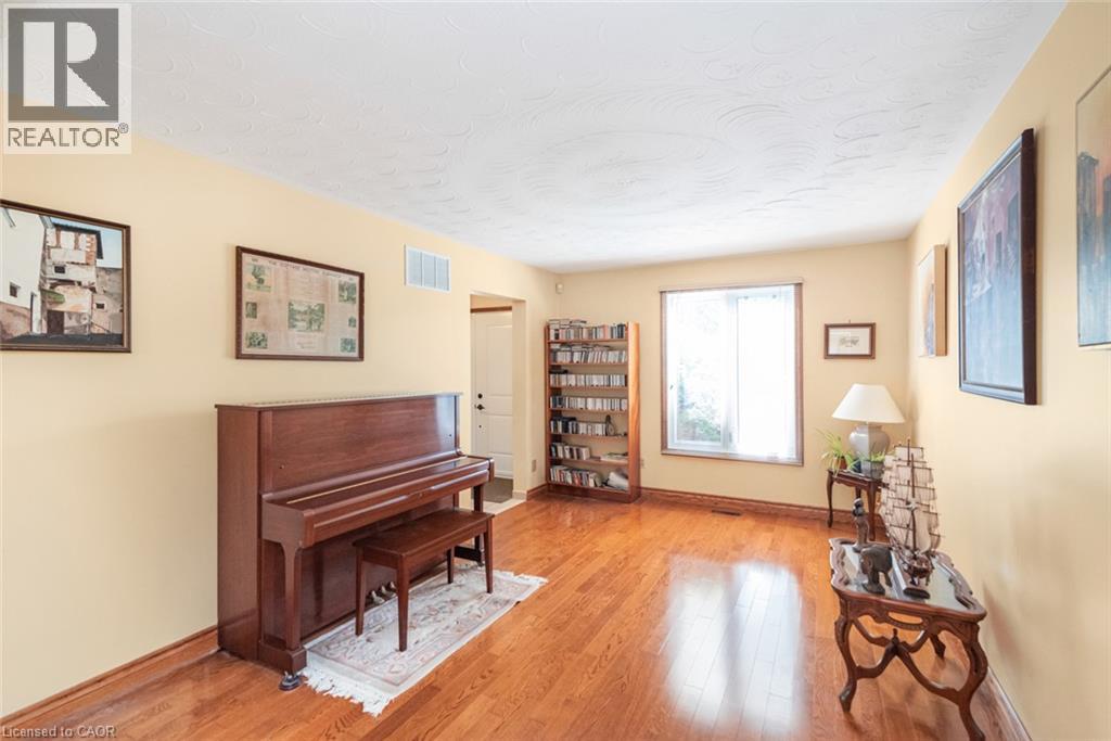 311 Hemlock Avenue, Stoney Creek, Ontario  L8E 4J9 - Photo 5 - 40865202