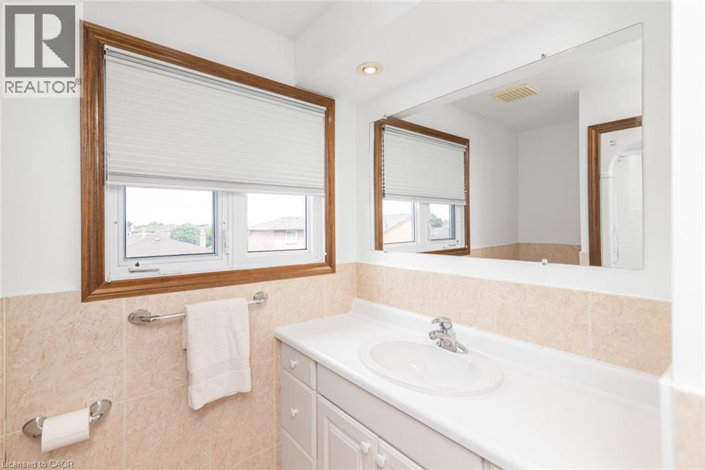 311 Hemlock Avenue, Stoney Creek, Ontario  L8E 4J9 - Photo 30 - 40865202