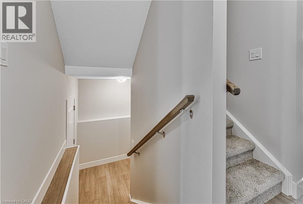 167 Dunnigan Drive, Kitchener, Ontario N2B 0B1 - Photo 8 - 40865871