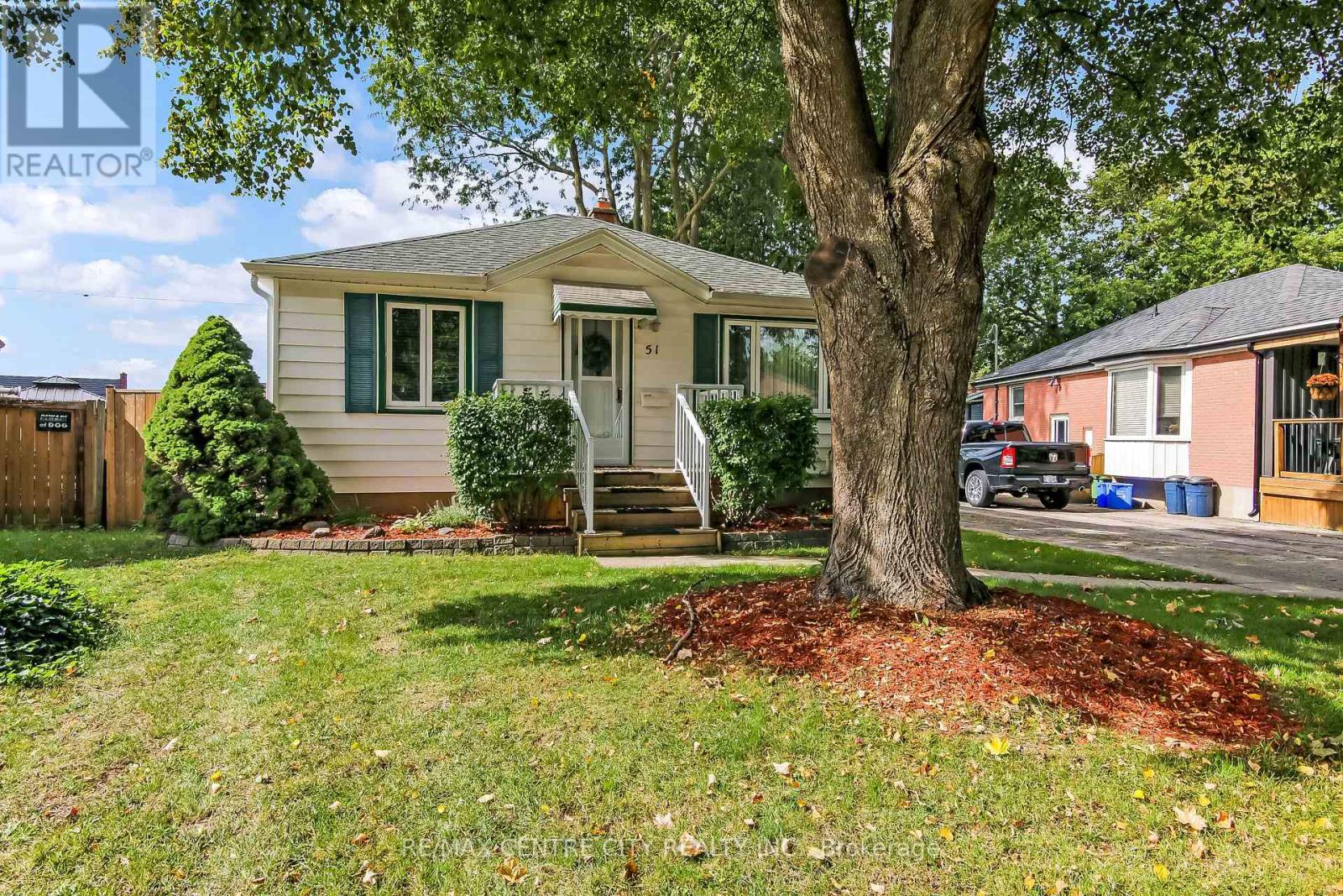 51 Stevenson Avenue, London East, Ontario  N5W 1Y4 - Photo 2 - X13818904