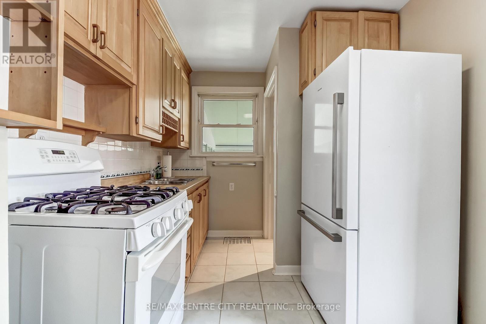51 Stevenson Avenue, London East, Ontario  N5W 1Y4 - Photo 7 - X13818904