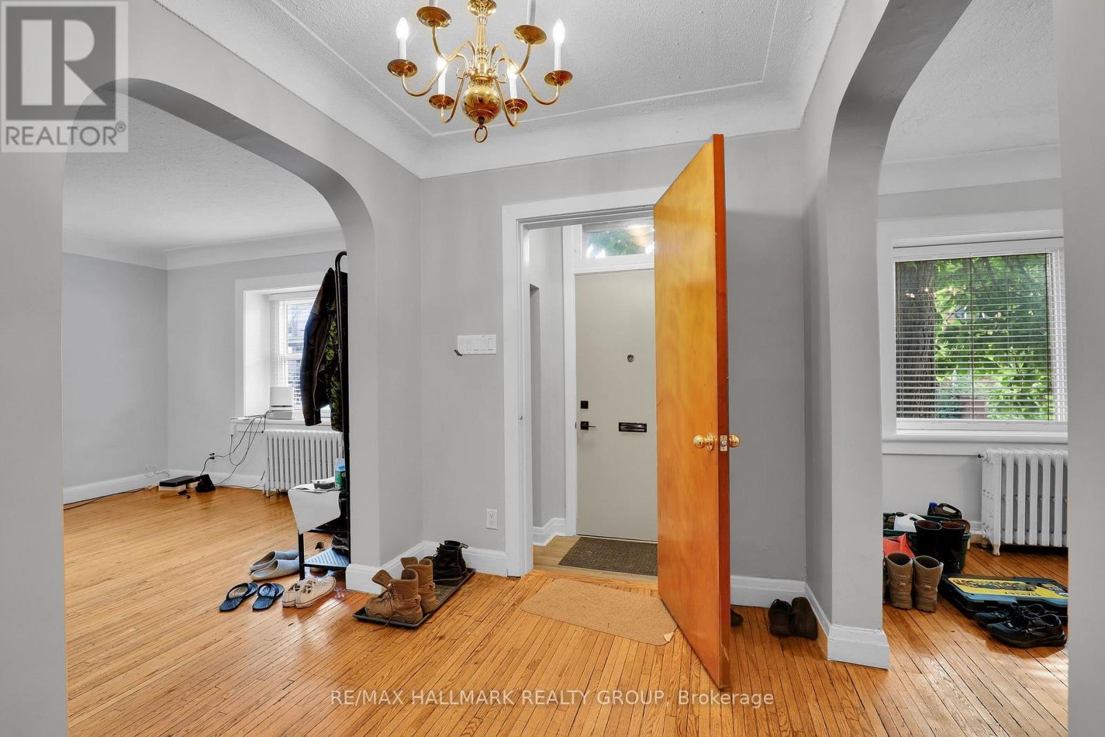 310 Mona Avenue, Ottawa, Ontario K1L 7A2 - Photo 4 - X13818842