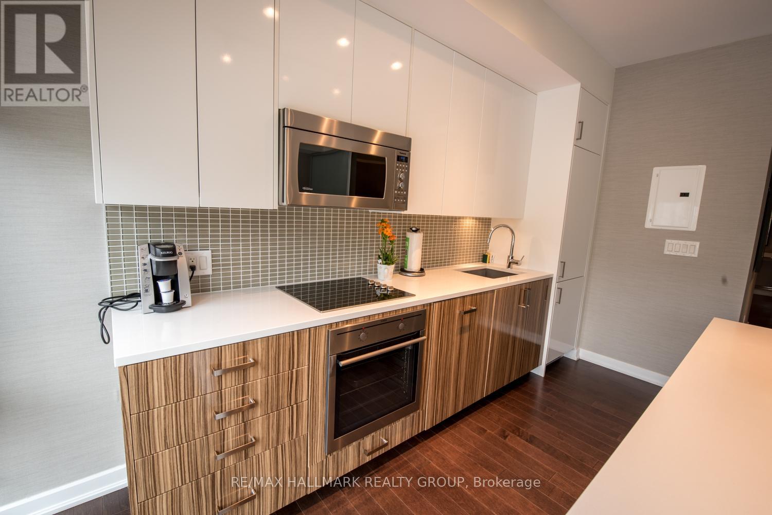 201 - 300 Lisgar Street, Ottawa, Ontario K2P 0E2 - Photo 10 - X13818912